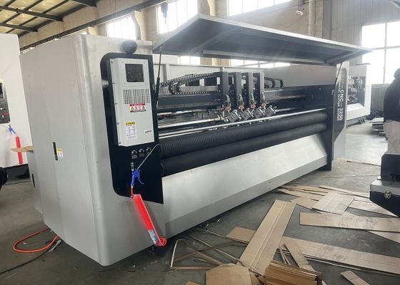 Advanced CNC 3250 Thin Blade Slitter Scorer Machine per il punteggio e il taglio precisi a velocità di 150 m/min